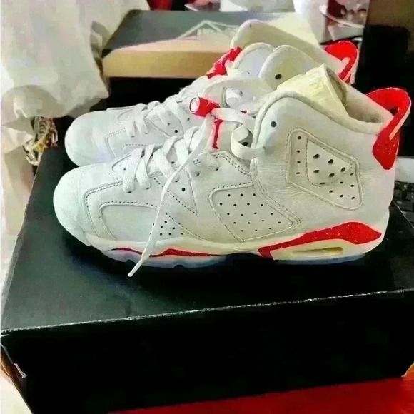 Jordan Other - Nike Air Jordan 6 VI Retro Red Oreo Mens Size 5.5